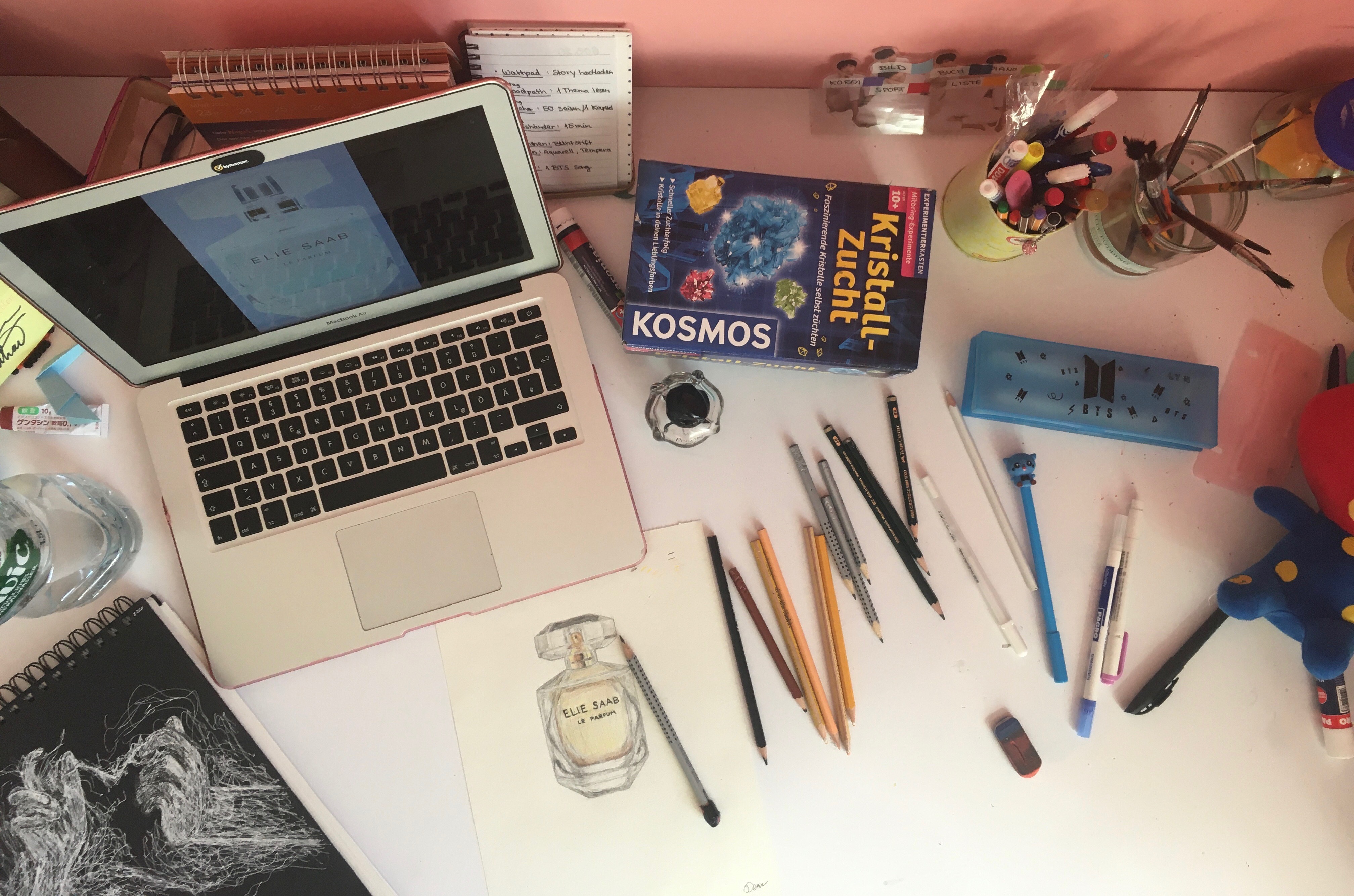 ONGwirbleibenzuHause – Anh