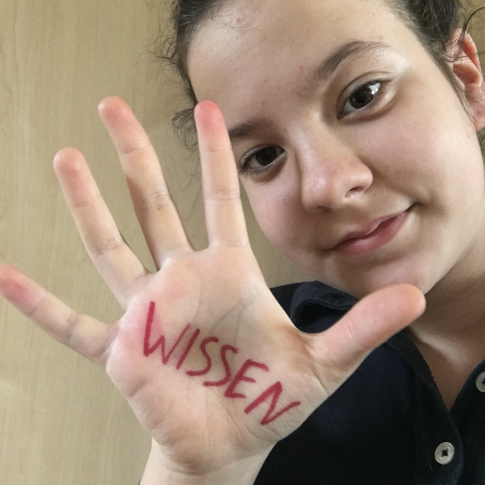 Frida Krause Hand Frauentag Wissen