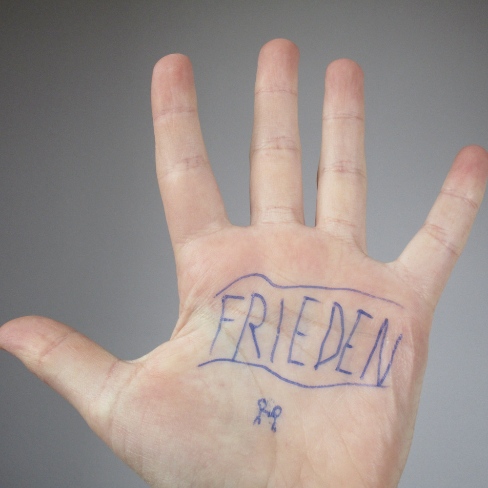 Anthony Rodorff Hand Frauentag Frieden