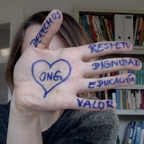 Münzner Hand Frauentag I love ONG Liebe derechos Rechte respeto Respekt dignidad Würde educación Bildung valor Wert