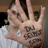 Wust Hand Frauentag du selbst sein