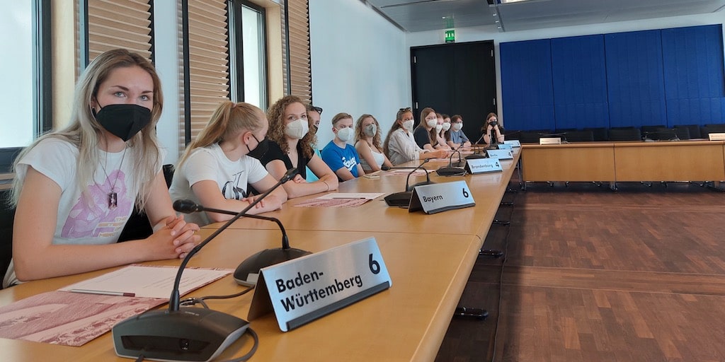 Debatte Bunderat Pflichtdienstt